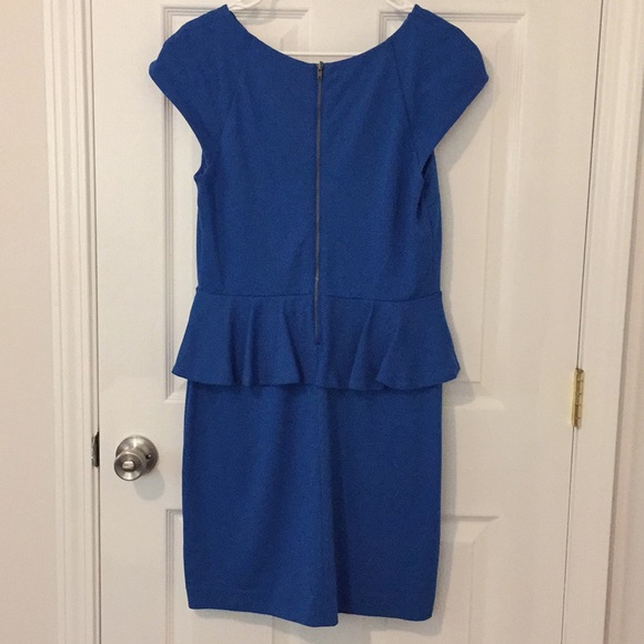 Dress - Picture 2 of 6